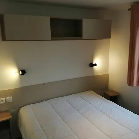 Holiday home A Avec Piscine Partagee Conviviale *