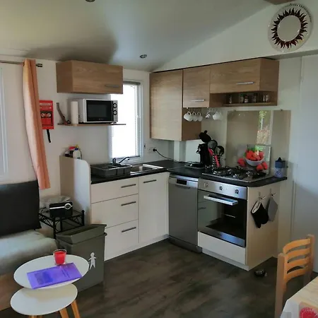 Holiday home A Avec Piscine Partagee Conviviale Condrieu