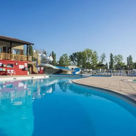 Holiday home A Avec Piscine Partagee Conviviale