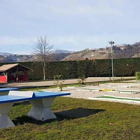 A Avec Piscine Partagee Conviviale Holiday home